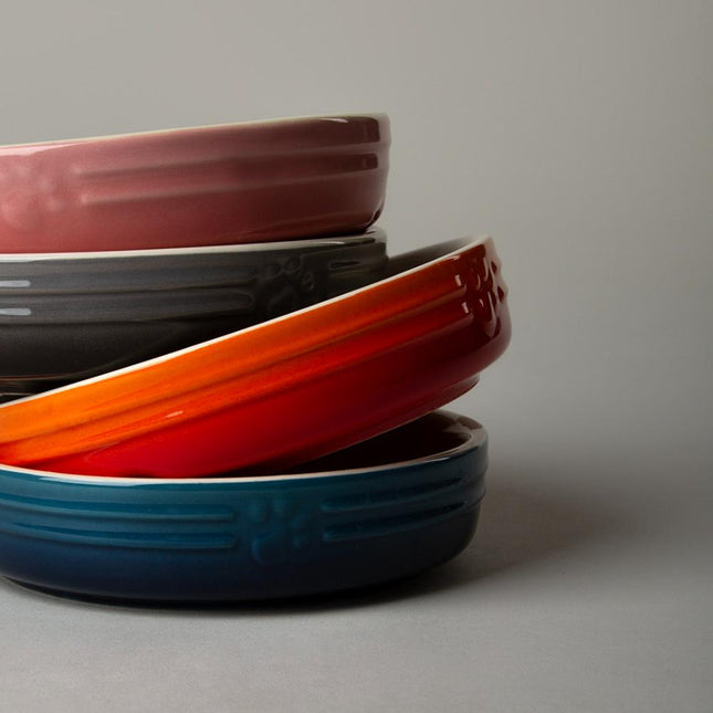 Ombre cat bowl