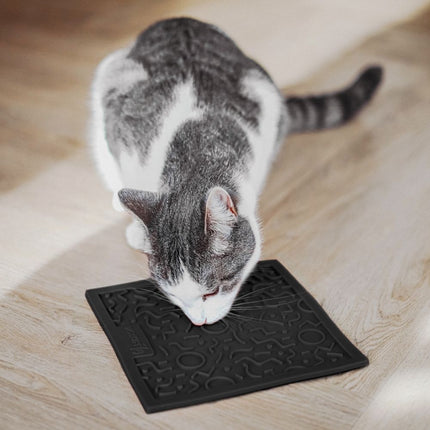 QUEST Lick mat for cats